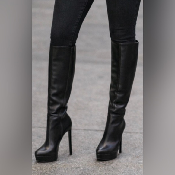 NEW Saint Laurent Black Heeled Boots